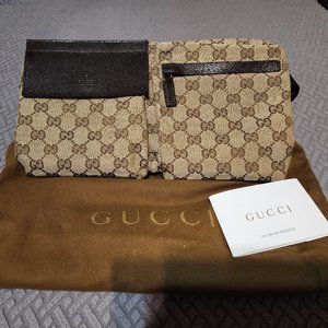 Classic Gucci fanny pack